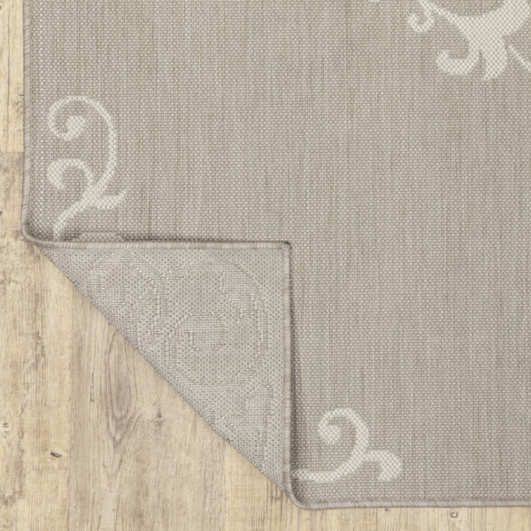 HomeRoots 7' Gray and Ivory Oriental Area Rug - Stain Resistant, Durable, Stylish for Indoor and Outdoor Use 6'7" x 9'2" 507796