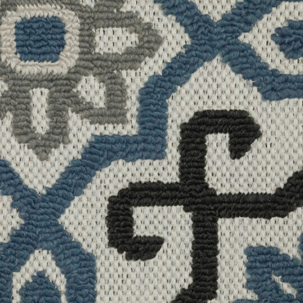 HomeRoots 5' Blue and Beige Oriental Area Rug - Stain Resistant, Indoor-Outdoor Design for Versatile Style 6'7" x 9'2" 507803