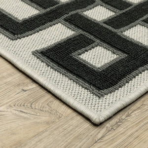 HomeRoots 5' X 7' Beige and Black Stain-Resistant Area Rug for Indoor and Outdoor Spaces – Durable Style! 5'3" x 7'3" 507812