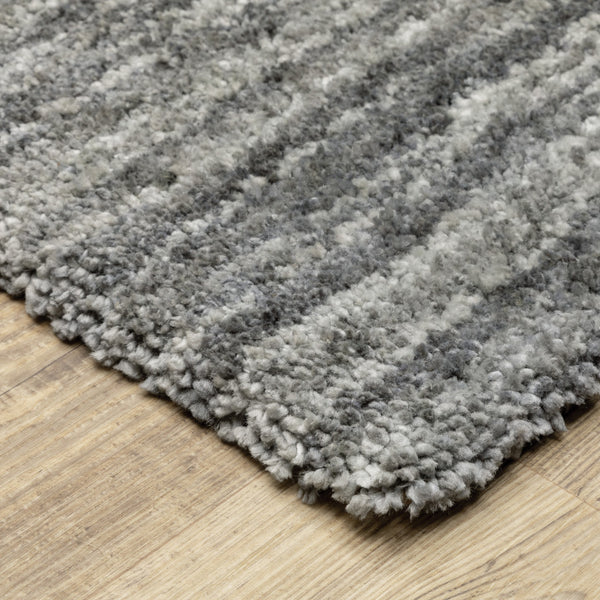 Homeroots 5' X 8' Grey Shag Power Loom Stain Resistant Area Rug Grey Polyester 507839