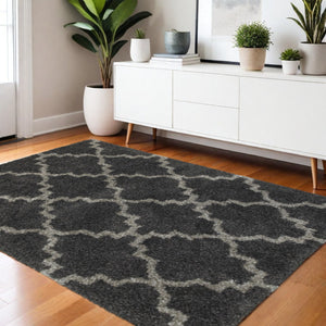 HomeRoots 2' Transform Your Space with a Cozy Geometric Shag Runner Rug - Stain-Resistant & Stylish Design 4' X 6' 507901