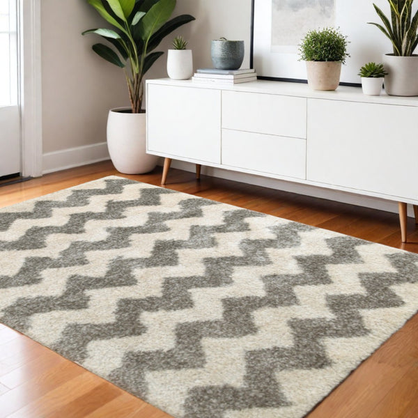 HomeRoots 2' Modern Grey and Ivory Geometric Shag Runner Rug - Soft, Stain-Resistant, Ideal for High-Traffic Areas 4' X 6' 507915