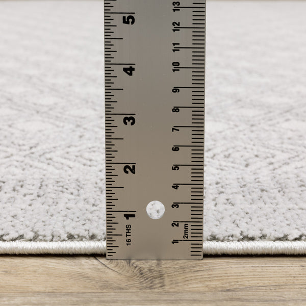 Homeroots 2' X 8' White And Grey Oriental Power Loom Stain Resistant Runner Rug  Polyester 507932