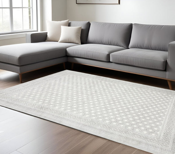 HomeRoots 2' Elegant White and Grey Oriental Power Loom Runner Rug – Stain Resistant, Durable and Stylish 10' X 13' 507937