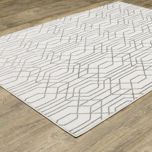 HomeRoots 2' White and Grey Geometric Runner Rug - Stain Resistant, Modern Design for High-Traffic Areas 3' x 5' 507945