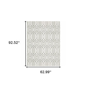 HomeRoots 2' White and Grey Geometric Runner Rug - Stain Resistant, Modern Design for High-Traffic Areas 5' X 8' 507946