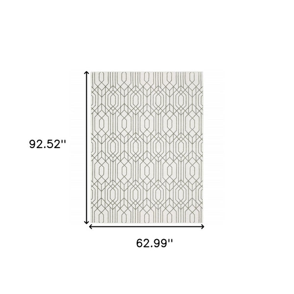 HomeRoots 2' White and Grey Geometric Runner Rug - Stain Resistant, Modern Design for High-Traffic Areas 5' X 8' 507946