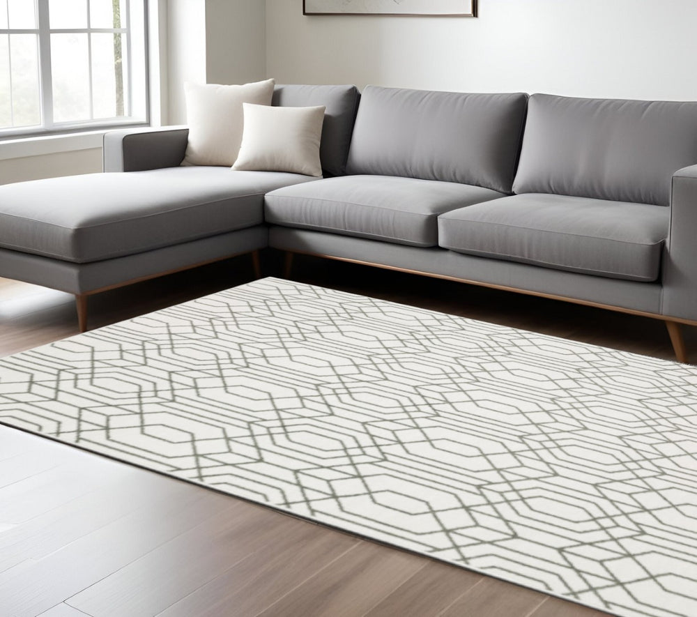 HomeRoots 2' White and Grey Geometric Runner Rug - Stain Resistant, Modern Design for High-Traffic Areas 7' X 10' 507947