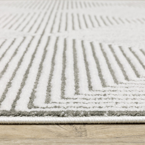 Homeroots 2' X 8' Grey And White Geometric Power Loom Stain Resistant Runner Rug  Polyester 507950