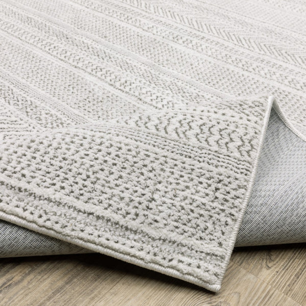 HomeRoots 2' White and Grey Geometric Power Loom Runner Rug - Stain Resistant, Durable, Modern Design for Hallways 2'3" x 7'6" 507956