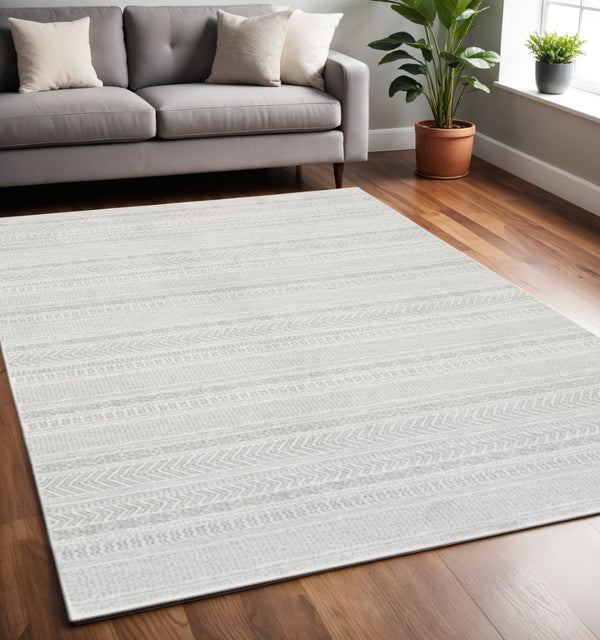 HomeRoots 2' White and Grey Geometric Power Loom Runner Rug - Stain Resistant, Durable, Modern Design for Hallways 5' X 8' 507958