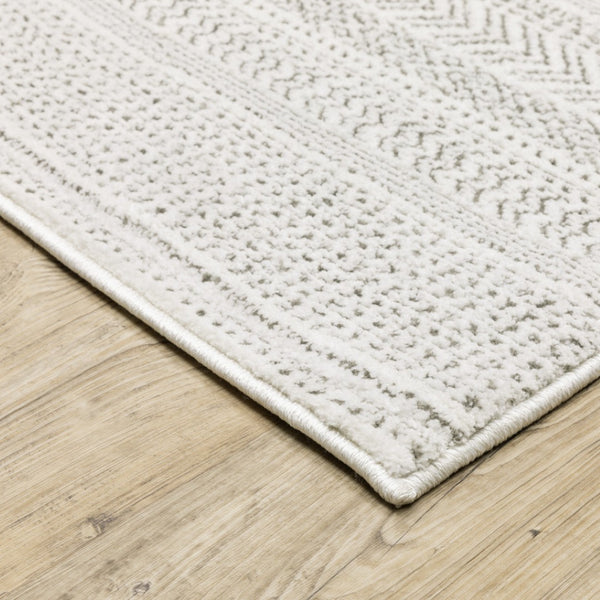 HomeRoots 2' White and Grey Geometric Power Loom Runner Rug - Stain Resistant, Durable, Modern Design for Hallways 8' X 11' 507960