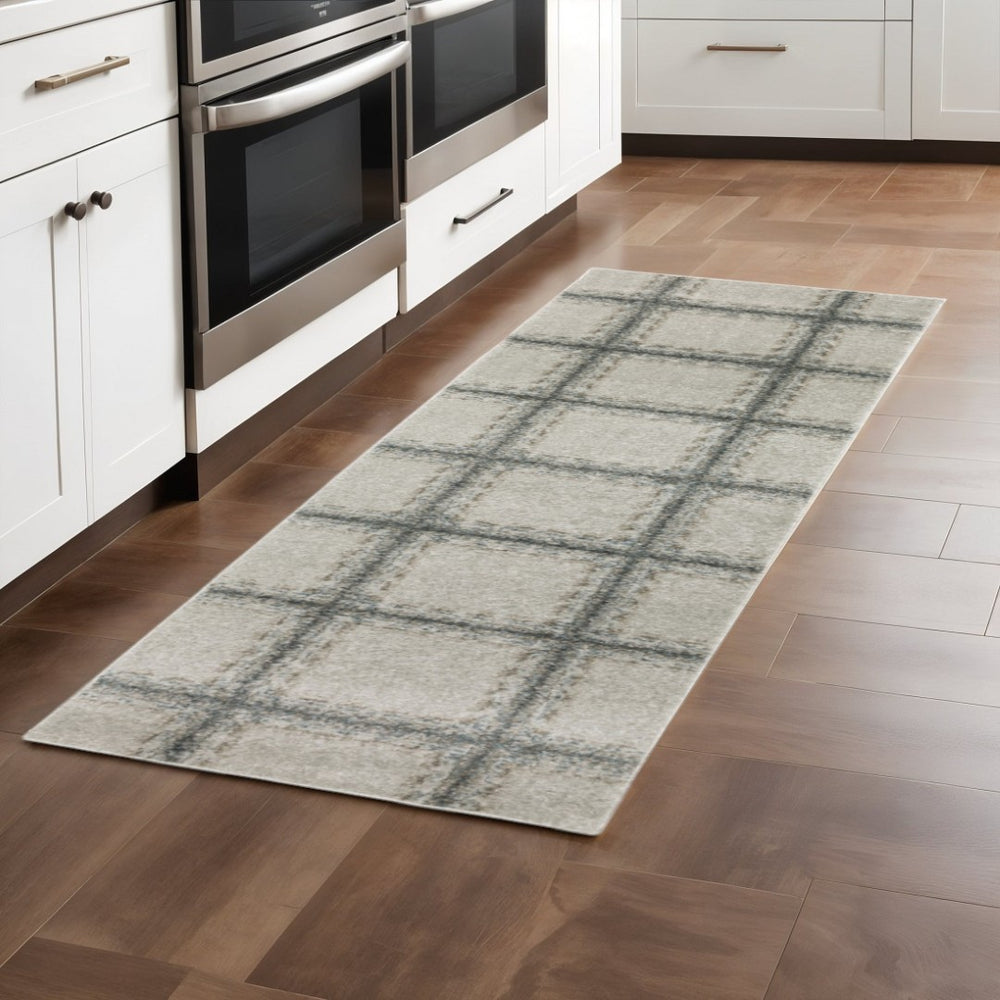 HomeRoots 8' Gray Geometric Runner Rug - Durable, Stain-Resistant Design Perfect for High-Traffic Entryways 2'3" x 7'6" 508125