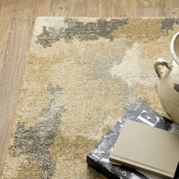 HomeRoots 2' Abstract Power Loom Runner Rug in Grey, Ivory, Beige, and Taupe – Durable, Stain Resistant Design 5' X 8' 508286