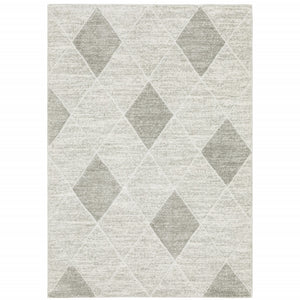 Homeroots 5' X 8' Grey And Ivory Geometric Power Loom Stain Resistant Area Rug  Polypropylene 508494