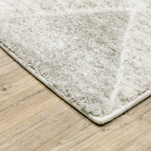 Homeroots 10' X 13' Grey And Ivory Geometric Power Loom Stain Resistant Area Rug  Polypropylene 508497