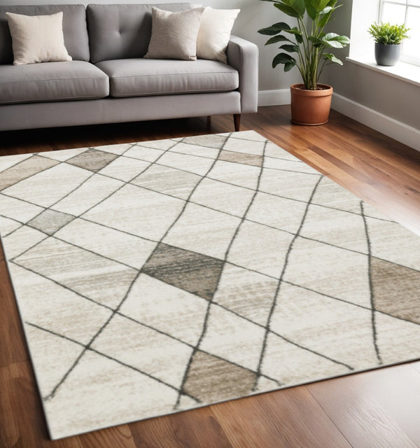 HomeRoots 2' Geometric Power Loom Runner Rug - Stain Resistant, Stylish Beige, Grey, Tan & Brown Design 5' X 8' 508500