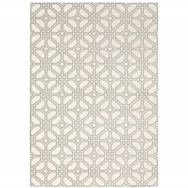 Homeroots 5' X 8' Ivory And Grey Geometric Power Loom Stain Resistant Area Rug  Polypropylene 508522