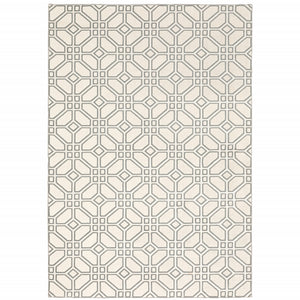 Homeroots 10' X 13' Ivory And Grey Geometric Power Loom Stain Resistant Area Rug  Polypropylene 508525