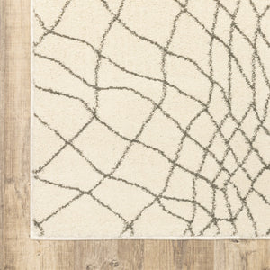 HomeRoots 2' Ivory and Grey Geometric Runner Rug - Stain Resistant, Power Loomed Design for Modern Spaces 2'3" x 7'6" 508671