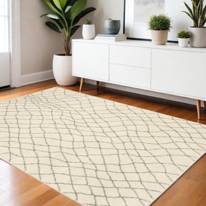 HomeRoots 2' Ivory and Grey Geometric Runner Rug - Stain Resistant, Power Loomed Design for Modern Spaces 4' X 6' 508673