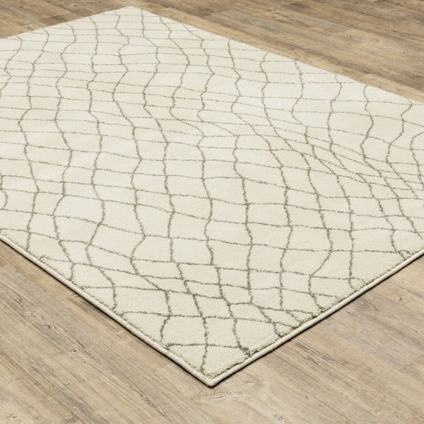 HomeRoots 2' Ivory and Grey Geometric Runner Rug - Stain Resistant, Power Loomed Design for Modern Spaces 5' X 7' 508674