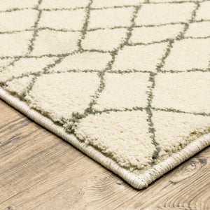 HomeRoots 2' Ivory and Grey Geometric Runner Rug - Stain Resistant, Power Loomed Design for Modern Spaces 7' X 9' 508675