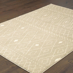 HomeRoots 8' Sand and Ivory Geometric Runner Rug – Stylish, Durable, Perfect for High-Traffic Areas and Entryways 4' X 6' 508722