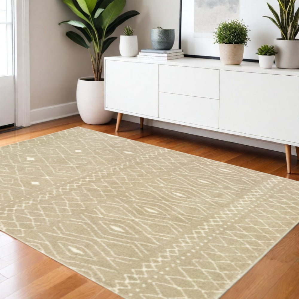 HomeRoots 8' Sand and Ivory Geometric Runner Rug – Stylish, Durable, Perfect for High-Traffic Areas and Entryways 4' X 6' 508722