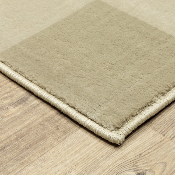 Homeroots 8' X 10' Beige And Ivory Geometric Power Loom Stain Resistant Area Rug Beige,Ivory Polypropylene 508950