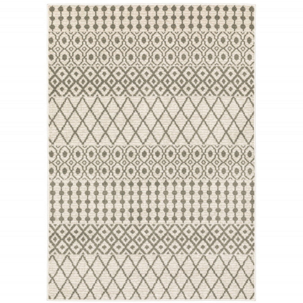 HomeRoots 5' Ivory and Grey Geometric Area Rug - Stain-Resistant, Power-Loomed, Modern Design for Any Space 5' X 7' 508954