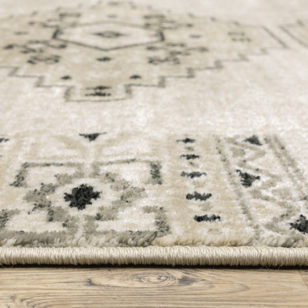 HomeRoots 5' Southwestern Power Loom Area Rug in Ivory, Grey & Black - Stain Resistant for Modern Homes 8' X 10' 508965