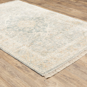 Homeroots 10' X 13' Grey And Beige Oriental Hand Loomed Stain Resistant Area Rug With Fringe  Polyester 509477