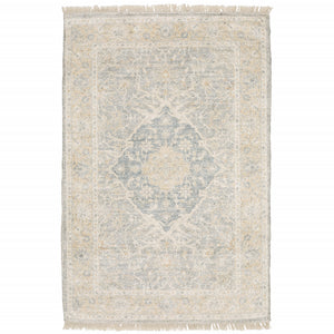 Homeroots 8' X 10' Grey And Beige Oriental Hand Loomed Stain Resistant Area Rug With Fringe  Polyester 509480