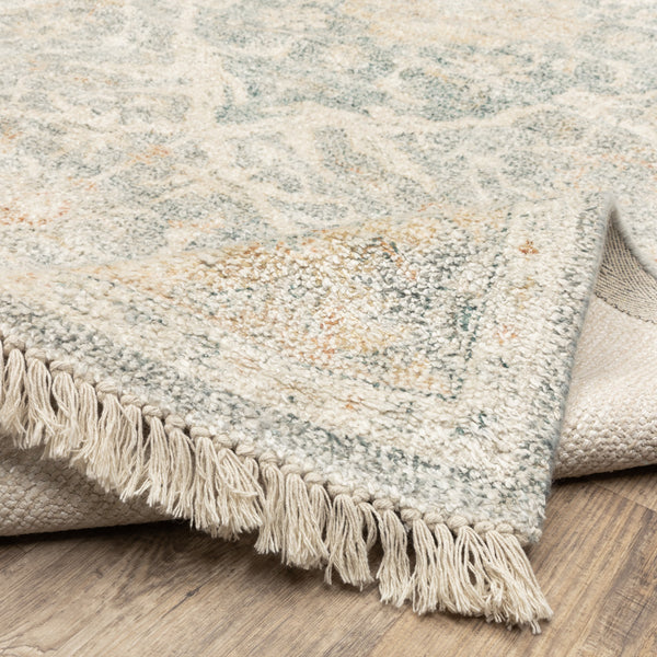 Homeroots 8' X 10' Grey And Beige Oriental Hand Loomed Stain Resistant Area Rug With Fringe  Polyester 509480