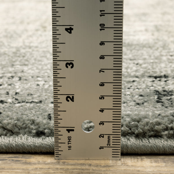 Homeroots 4' X 6' Grey Beige And Blue Power Loom Stain Resistant Area Rug  Polypropylene 509714