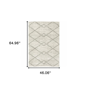 HomeRoots 2' X 8' Ivory and Grey Geometric Shag Runner Rug - Soft, Stain-Resistant Design for Modern Spaces 4' X 6' 509885