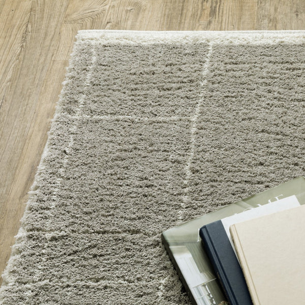 HomeRoots 2' Modern Grey and Ivory Geometric Shag Runner Rug - Soft, Durable, Stain-Resistant for High-Traffic Areas 4' X 6' 509895
