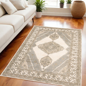 Homeroots 2' Beige And Ivory Oriental Area Rug – Durable, Stain Resistant Design For Cozy Spaces With Kids & Pets 5' X 7' Polypropylene,Nylon 510119