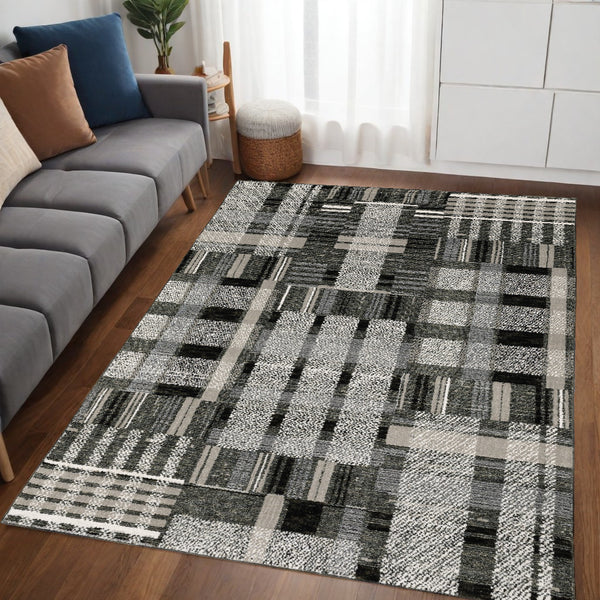 Homeroots 5' X 7' Gray And Black Geometric Power Loom Area Rug Black,Grey Other Material 510194