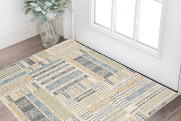 Homeroots 3' X 5' Gray And Ivory Geometric Power Loom Area Rug Blue,Green Other Material 510202