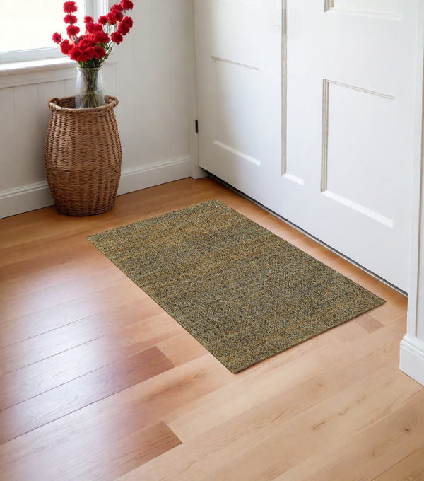 Homeroots 3' X 5' Green Geometric Power Loom Area Rug Green,Gold Other Material 510229