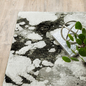 HomeRoots 10' Gray and White Abstract Power Loom Area Rug - Modern Comfort for Stylish Living Spaces 5' X 7' Rectangle 510560