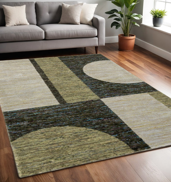 HomeRoots 10' Modern Blue and Beige Geometric Power Loom Area Rug for Stylish, Low-Maintenance Living Spaces 5' X 7' 510820