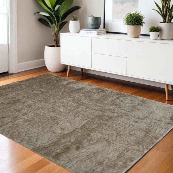 HomeRoots 4' Handmade Pink Shag Area Rug - Plush Retro Design for Cozy Comfort in Any Room Decor Style 4' X 6' 510962