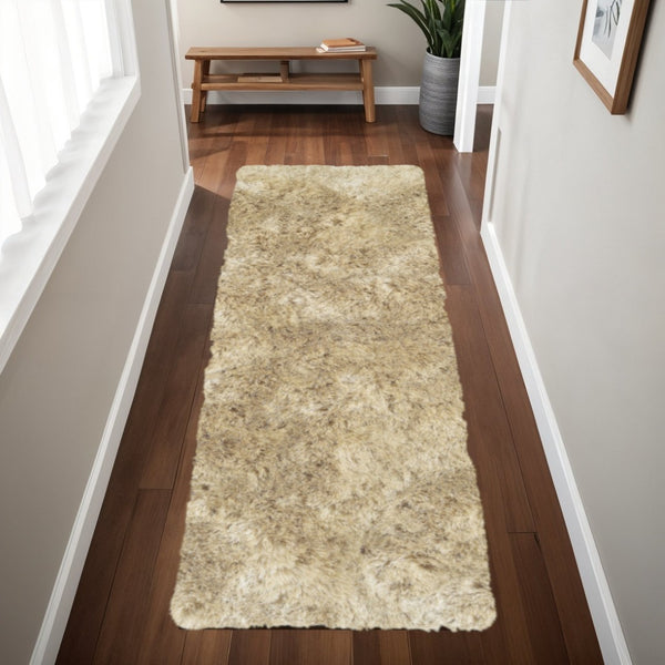 HomeRoots 4' Handmade Pink Shag Area Rug - Plush Retro Design for Cozy Comfort in Any Room Decor Style 6' Runner 510965