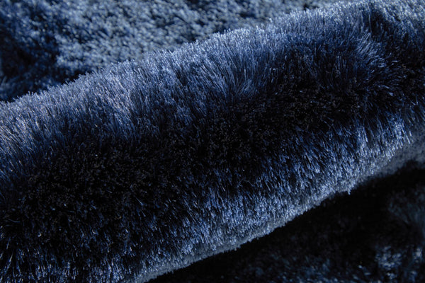 Homeroots 5' Handmade Pink Shag Area Rug - Luxurious Tufted Design For Cozy Living Spaces And Decor Accents 10' Round Polyester 510974