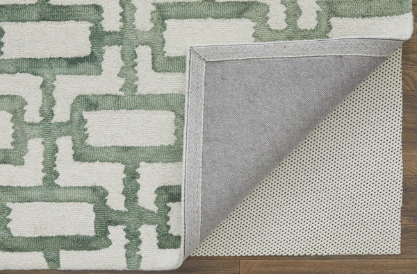 Homeroots 4' X 6' Ivory And Green Wool Geometric Tufted Handmade Area Rug Ivory,Green Wool 511098