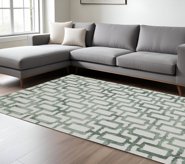 HomeRoots 4' Handmade Wool Area Rug with Geometric Ivory and Green Design – Perfect for Modern Spaces 8' X 11' 511100