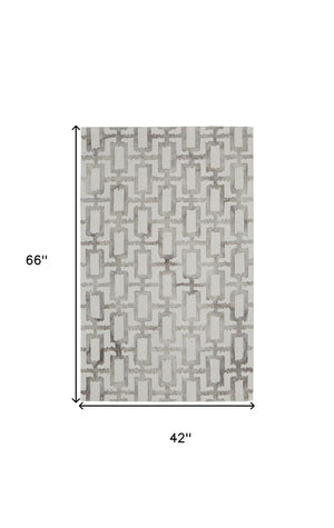 Homeroots 4' X 6' Ivory And Taupe Wool Geometric Tufted Handmade Area Rug Ivory,Taupe Wool 511104